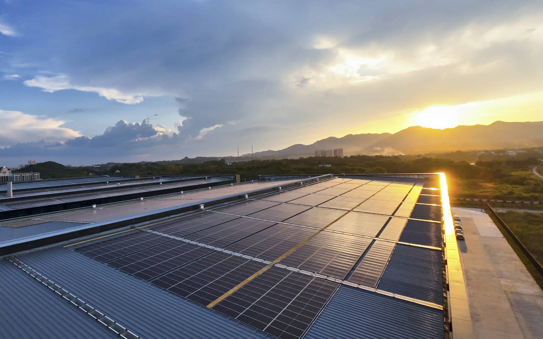 方大集團分布式光伏項目雙地落地，屋頂之上點亮綠色未來